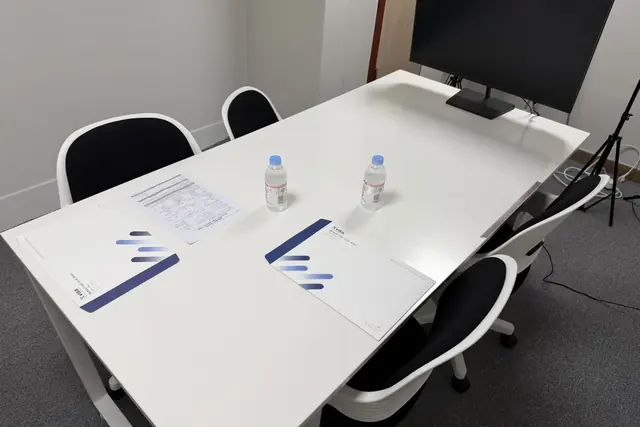 E-7 비자 조건, 직종·학력·회사·급여 하나만 빠져도 다시